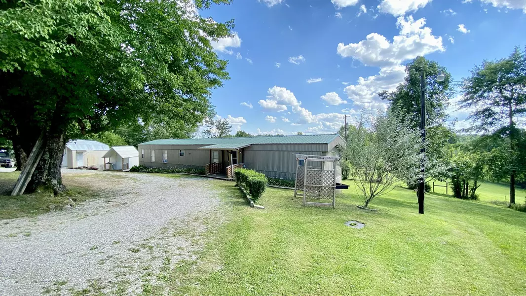 80 Hopkins Hill Road, Corbin, KY 40701