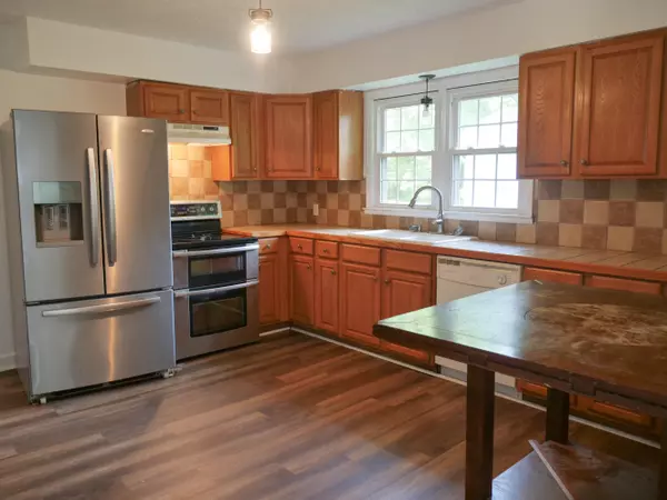 Stanton, KY 40380,10 Lisa Lane Lane