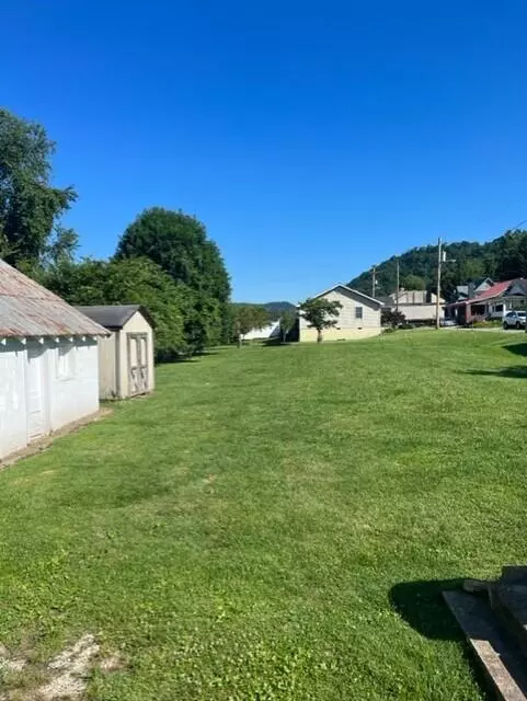 Prestonsburg, KY 41653,291 E Graham Street
