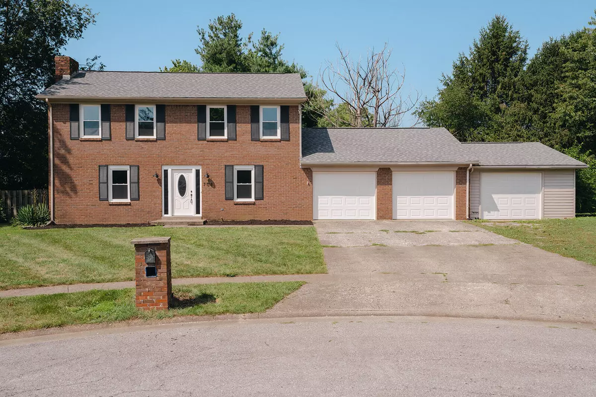 Versailles, KY 40383,706 Beaver Park Park