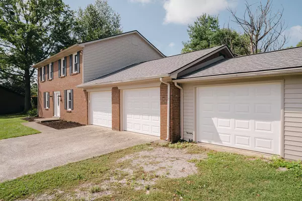 Versailles, KY 40383,706 Beaver Park Park