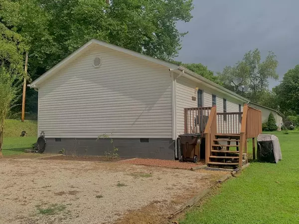 Stanton, KY 40380,1943 Paint Creek Rd.