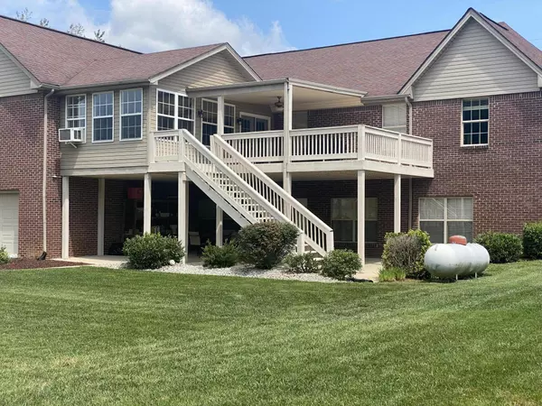 Somerset, KY 42503,256 Lake Forest