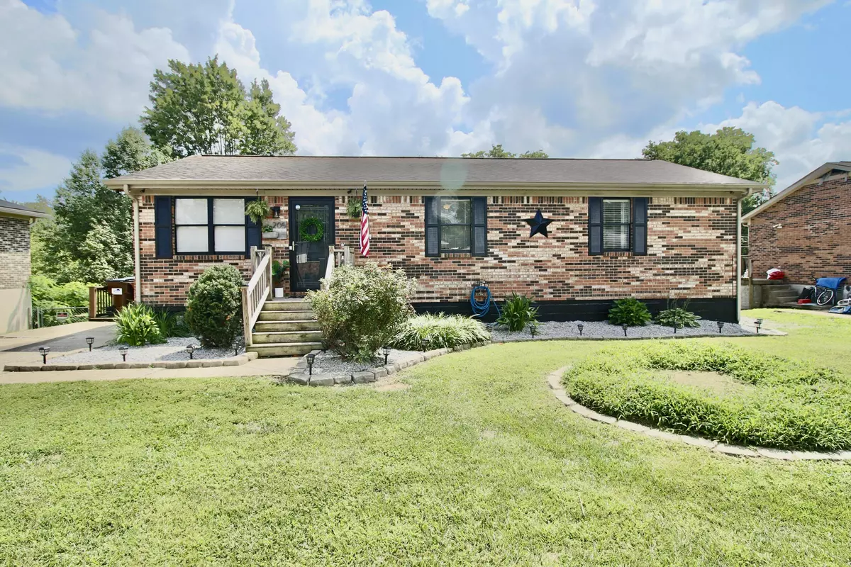 Nicholasville, KY 40356,205 Laurel Lane