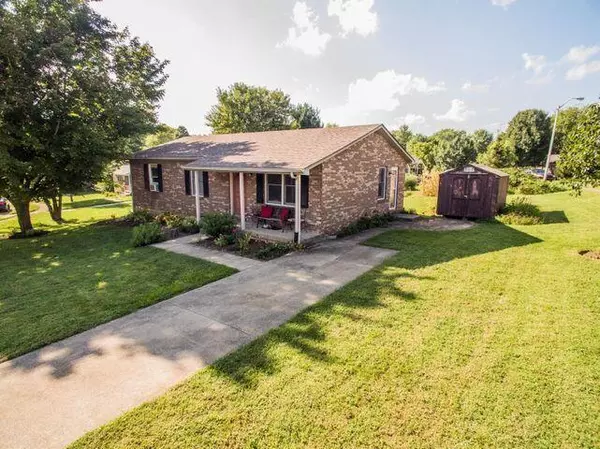 Wilmore, KY 40390,608 Barefoot Drive