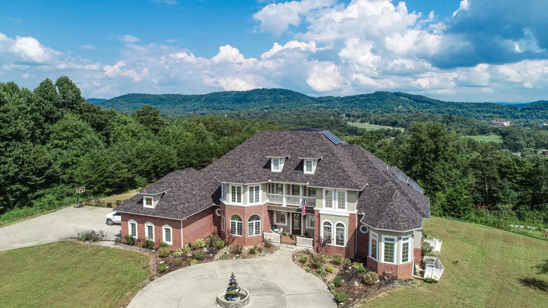 210 Reverend Bill Perkins Road, Williamsburg, KY 40769