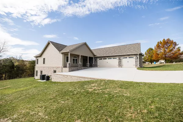 Bronston, KY 42518,75 West Canterbury Drive