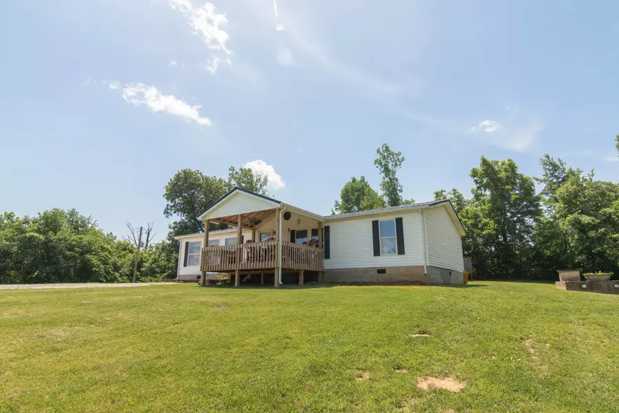1860 Junction Pike, Berry, KY 41003