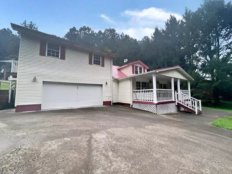 2450 Forest Hills Road, Belfry, KY 41514