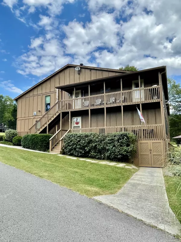 Bronston, KY 42518,36-3 Woodson Bend Resort