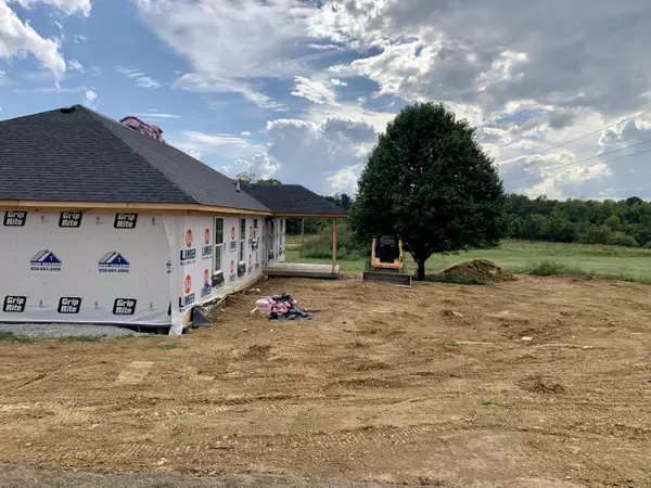 Berea, KY 40403,1504 Chardonnay Way