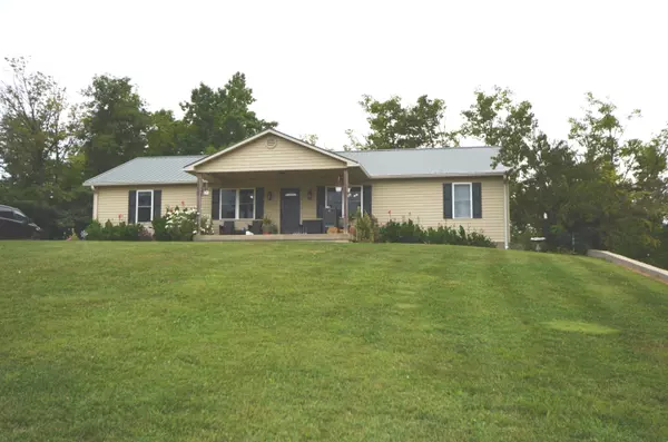 1820 Mill Creek Pike, Lawrenceburg, KY 40342