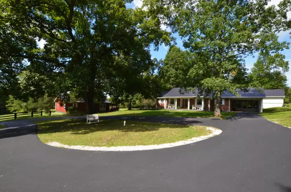 Irvine, KY 40336,4055 Spout Springs Road