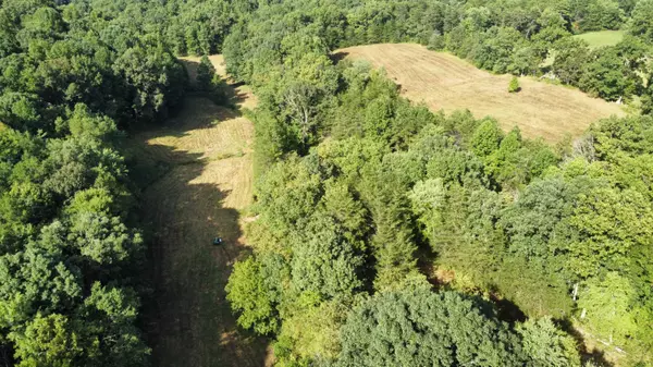 East Bernstadt, KY 40729,9999 KY 490