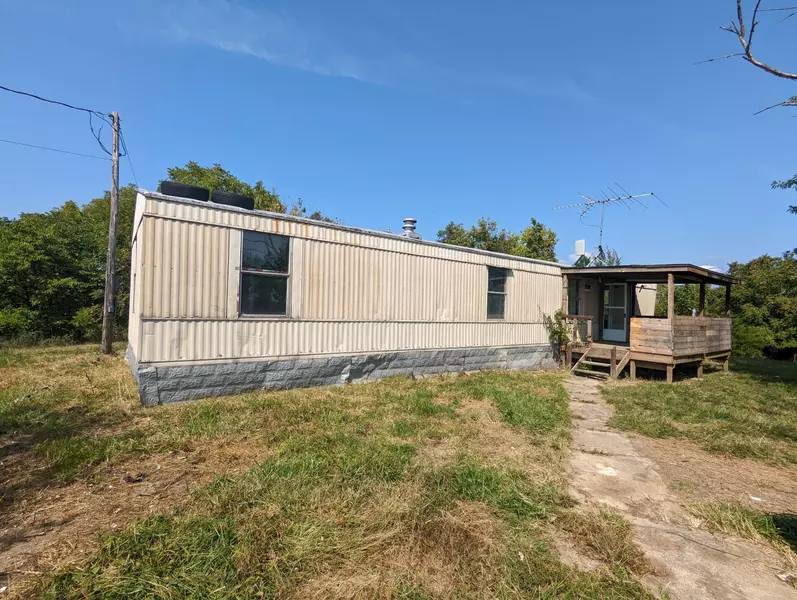 635 KY Highway 3004, Berry, KY 41003
