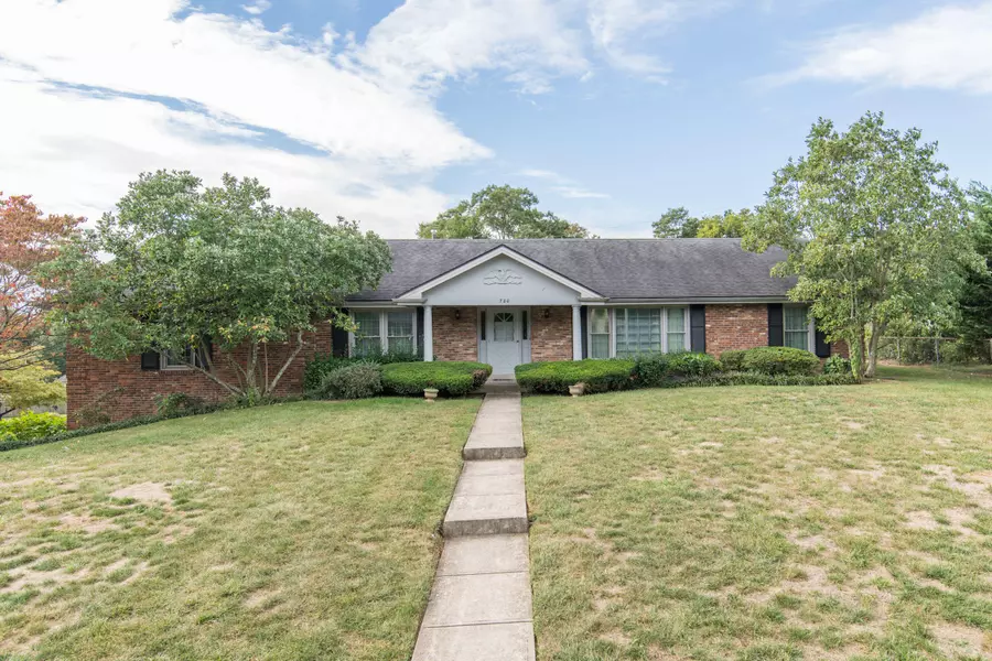 720 Cromwell Way, Lexington, KY 40503