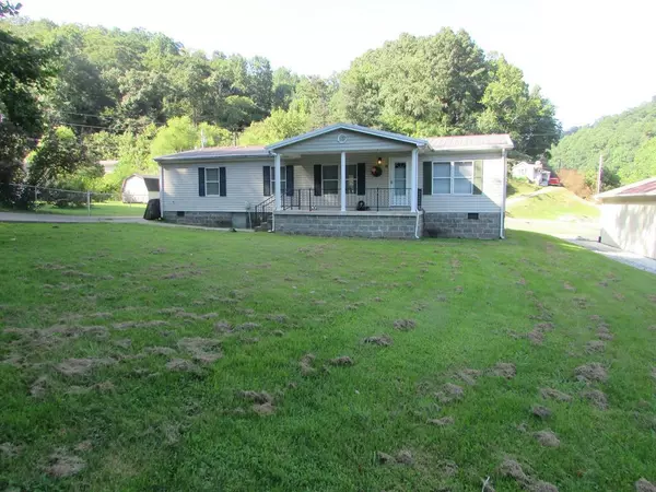 Prestonsburg, KY 41653,38 Mayo Branch Road