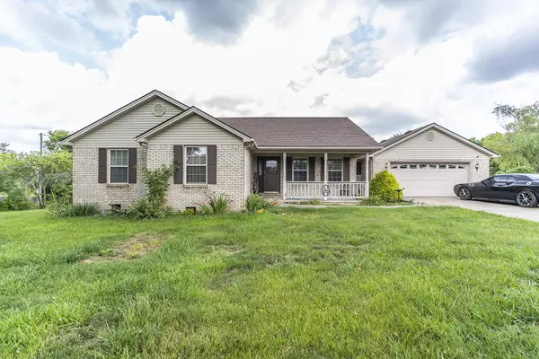 1005 West Barker Lane, Berea, KY 40403