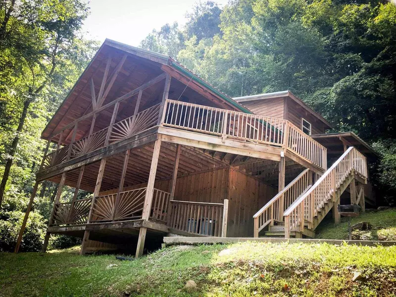 50 Sapphire Drive, Stanton, KY 40380