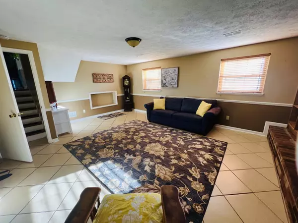 Lexington, KY 40503,440 Severn Way