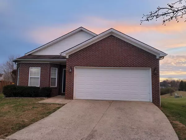 Lexington, KY 40511,1105 Winding Oak Trail