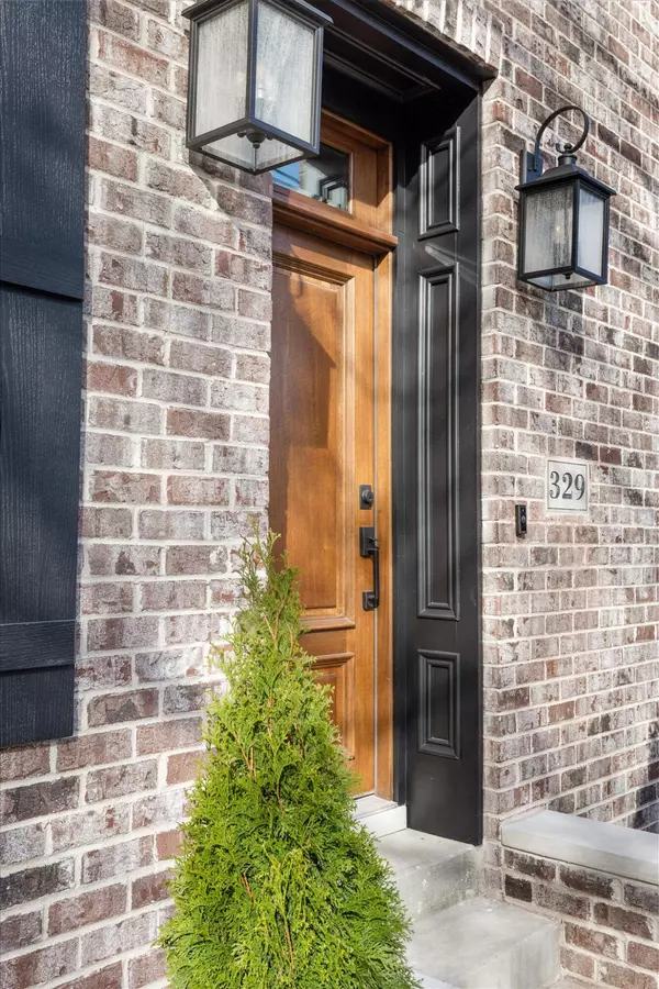 Lexington, KY 40508,329 S Upper Street