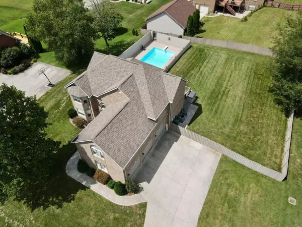 207 Lake Cliff Drive, Somerset, KY 42503