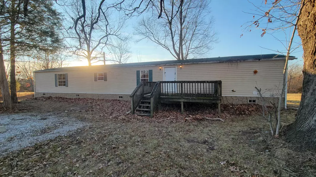 1992 M Houk Lane, Hardinsburg, KY 40144