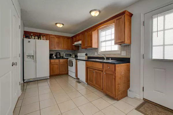 Versailles, KY 40383,405 Elm Street Heights