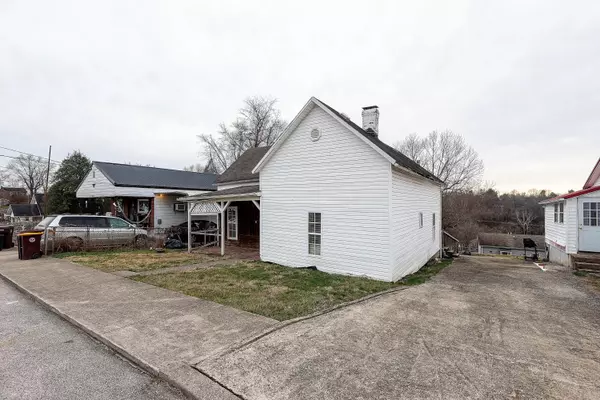 Somerset, KY 42501,122 Cotter Avenue