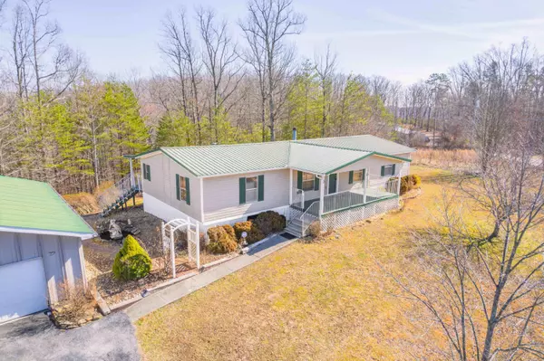 Corbin, KY 40701,384 Bolton Ridge Road