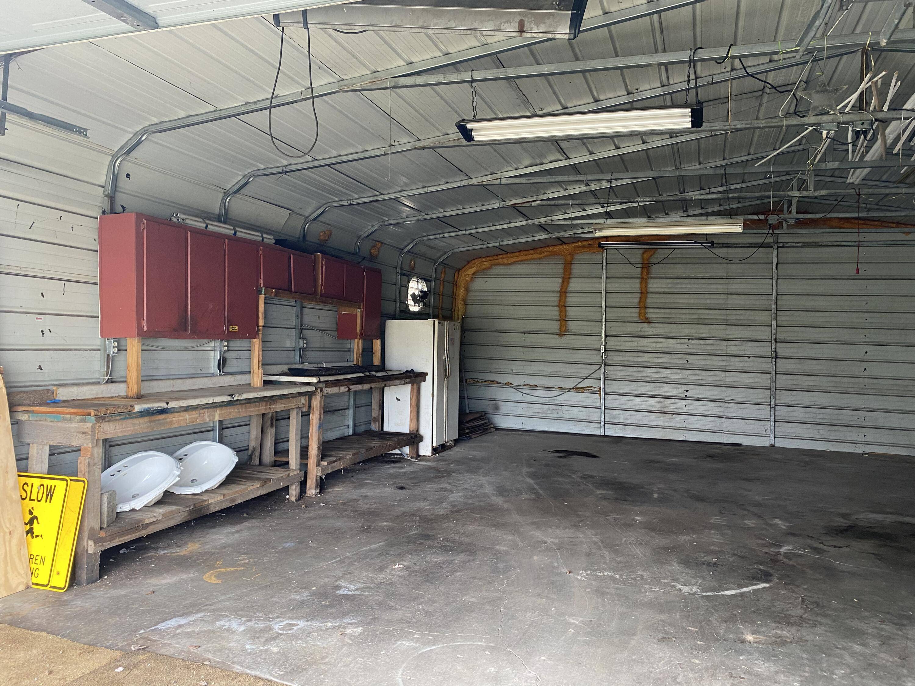 Russell Springs, KY 42642,133 Hwy 1611