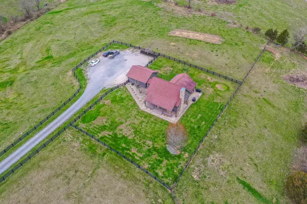 Lancaster, KY 40444,1063 Old Railroad Grade Rd Road