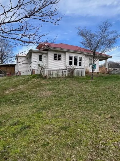 Prestonsburg, KY 41653,374 South Arnold Avenue