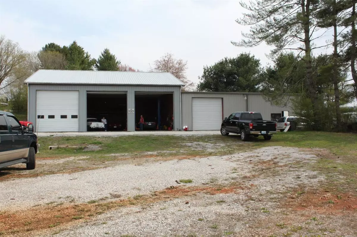 Bronston, KY 42518,52 Hillview Drive