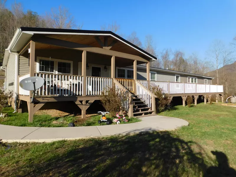 194 Tom Coal Road, Evarts, KY 40828