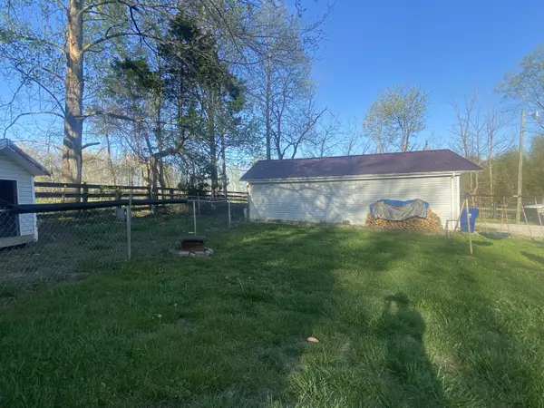 Nancy, KY 42544,26 Sunshine Lane