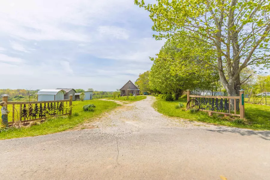 624 Saul Begley, Annville, KY 40402