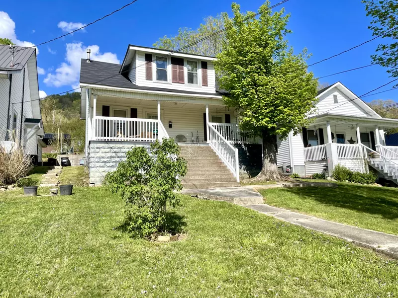 331 Broadway Street, Irvine, KY 40336