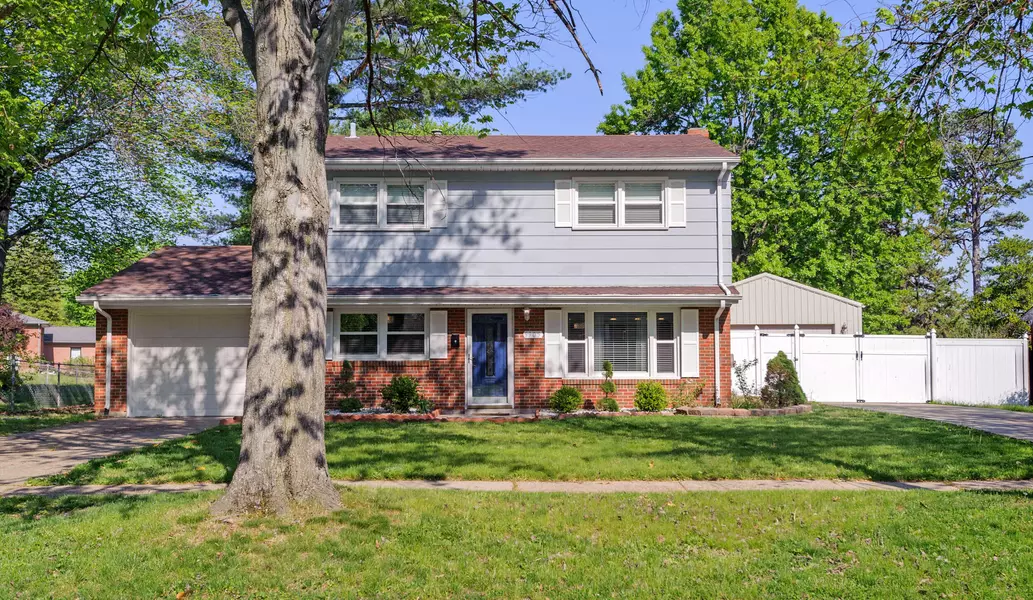 9905 Sunkist Way, Louisville, KY 40272