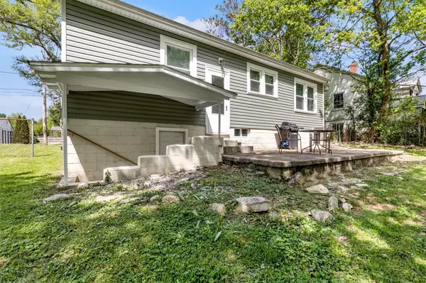 Berea, KY 40403,115 Hanson Street