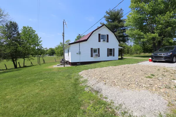 Nancy, KY 42544,3675 Hickory Nut Road