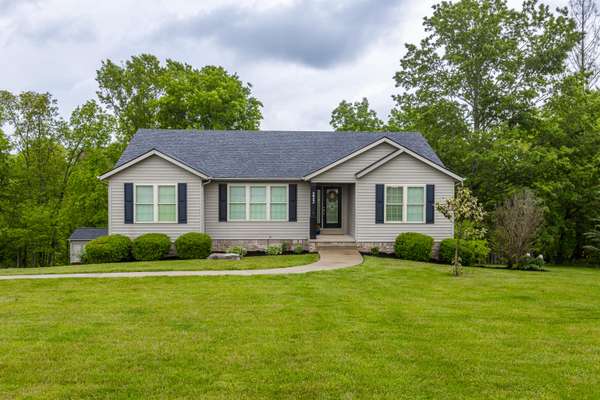 233 Lakeland Drive, Harrodsburg, KY 40330