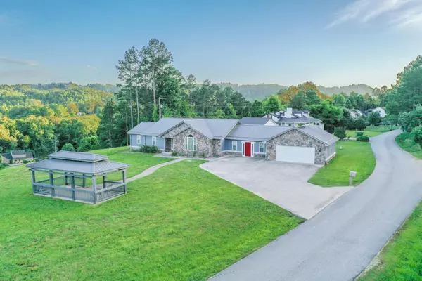 35 Colony Road,  Manchester,  KY 40962