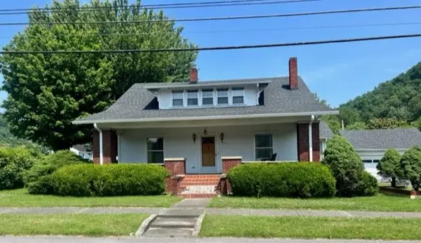 177 E Dingus Street, Prestonsburg, KY 41653