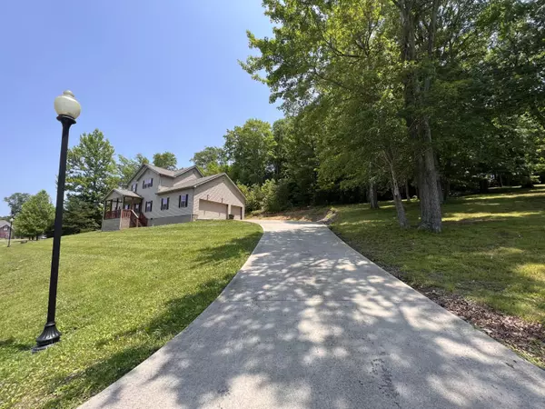 Williamsburg, KY 40769,282 SUNSHINE Drive