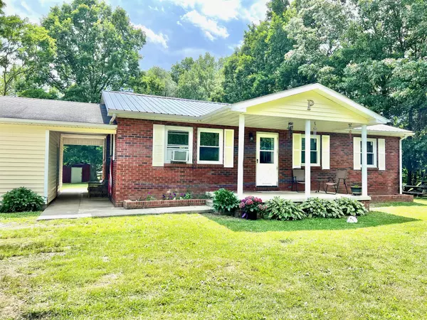 Beattyville, KY 41311,90 Benny Road