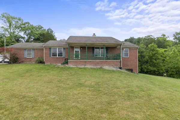 700 Vienna Road, Winchester, KY 40391