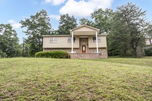 112 Quail Hollow Road,  Morehead,  KY 40351