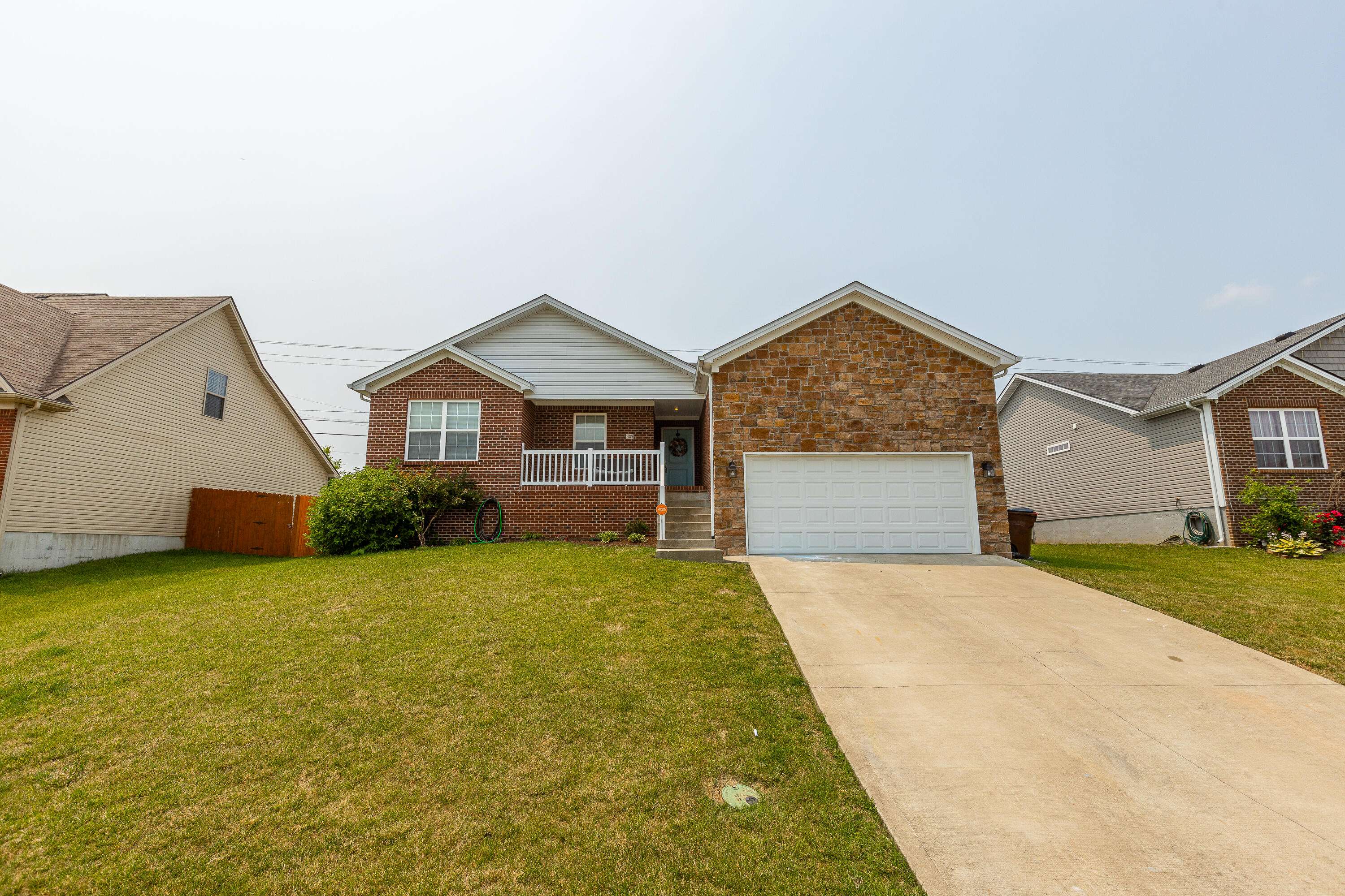 Nicholasville, KY 40356,409 Mcpeek Place